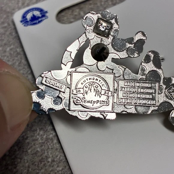 Disney Parks Pluto Metallic Shiny Pin - Picture 5 of 5
